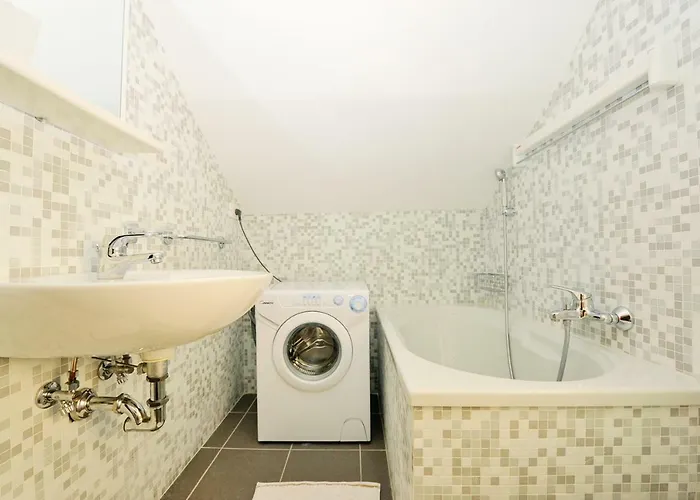 Melusina Ca' Bernarda Historical Center Appartement *