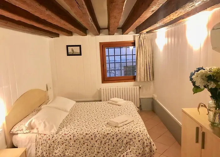 Appartement Melusina Ca' Bernarda Historical Center *