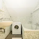 Melusina Ca' Bernarda Historical Center Appartamento *