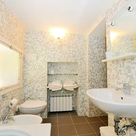 Melusina Ca' Bernarda Historical Center アパート ヴェネツィア