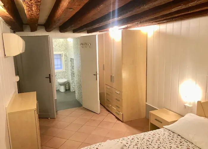 Melusina Ca' Bernarda Historical Center *